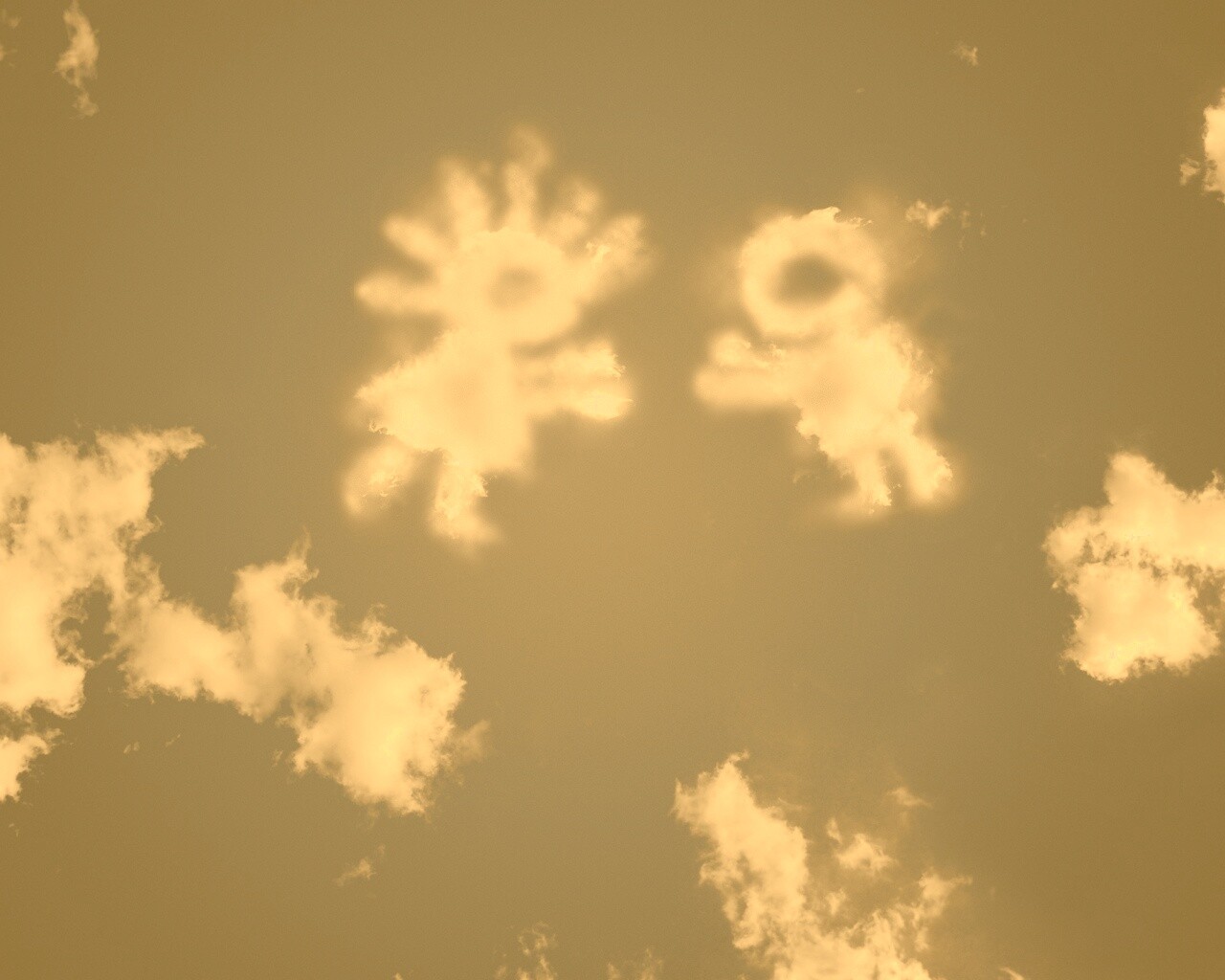 Фигуры из облакоа обои