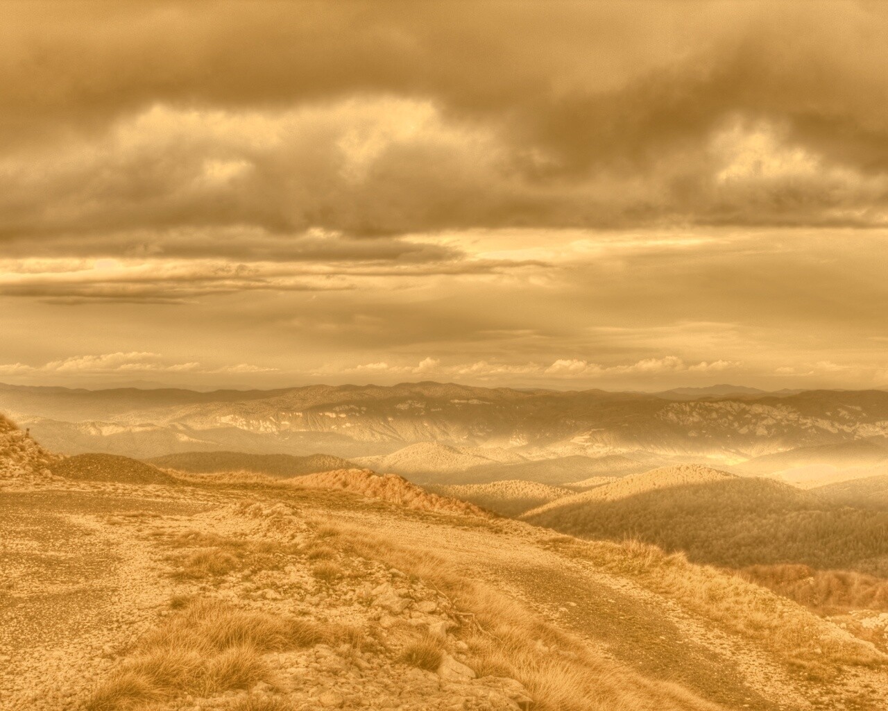 Горы в HDR обои