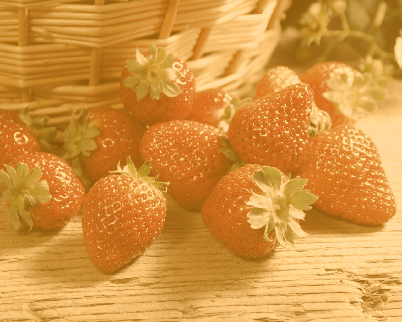 Клубничка обои