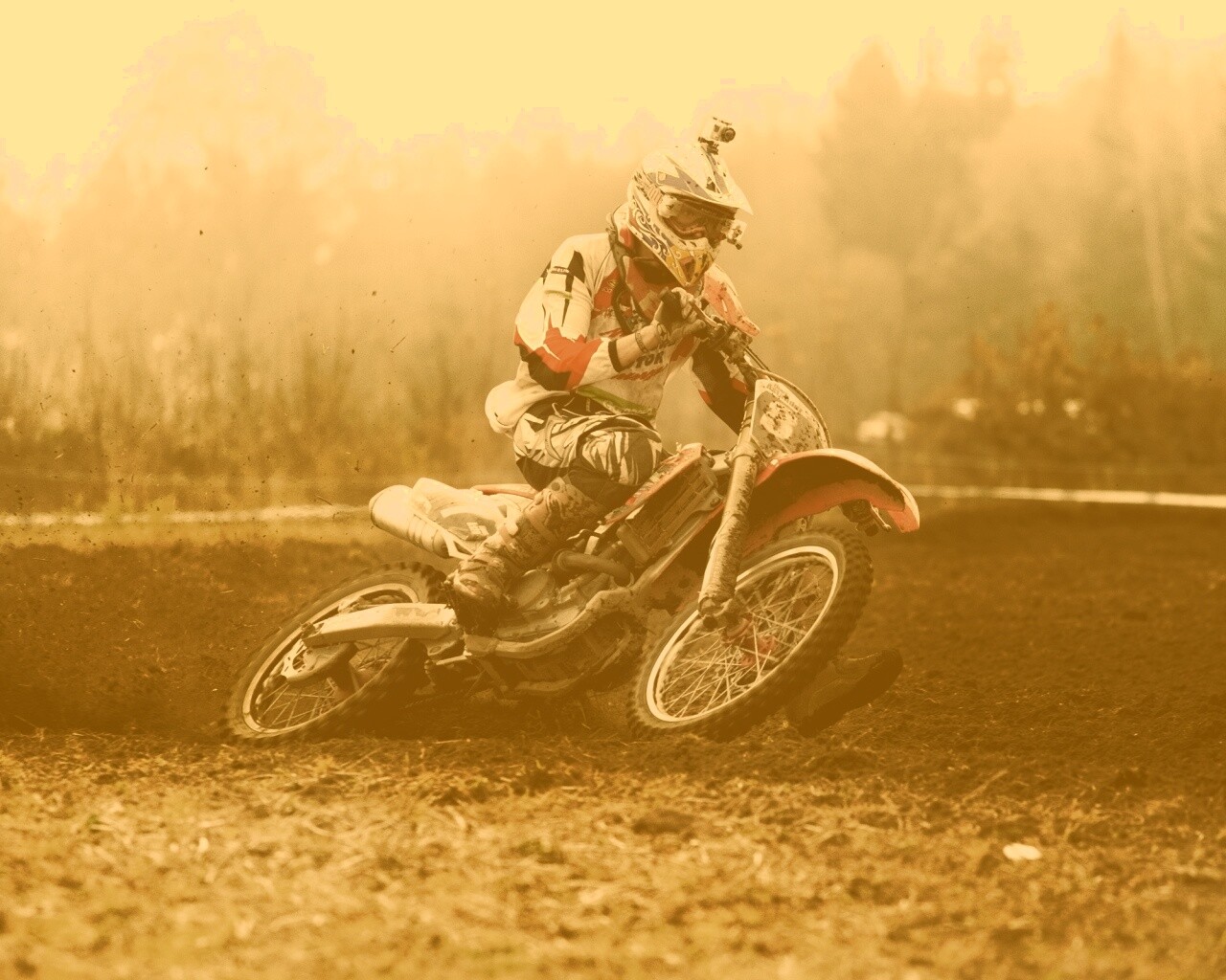 Зрелищное ралли на мотоциклах обои