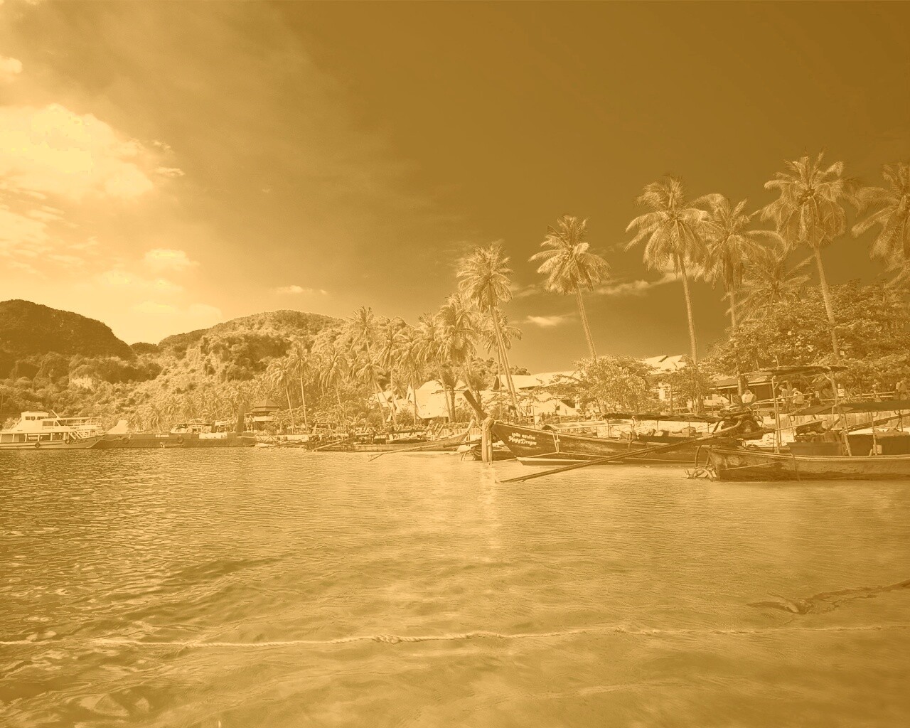 Призрачный пляж обои