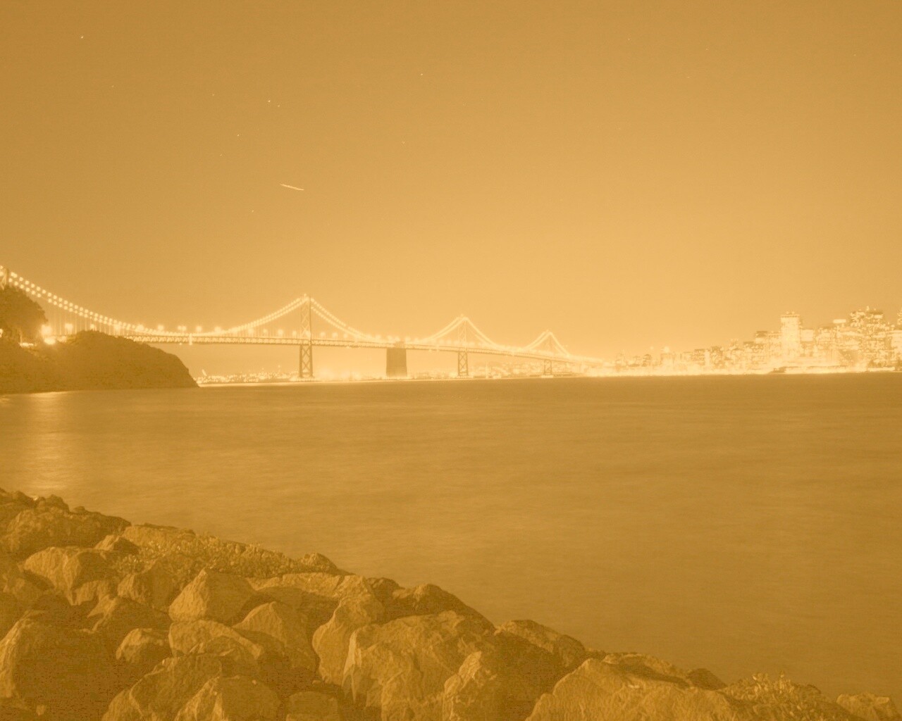 Вид на ночной мост обои