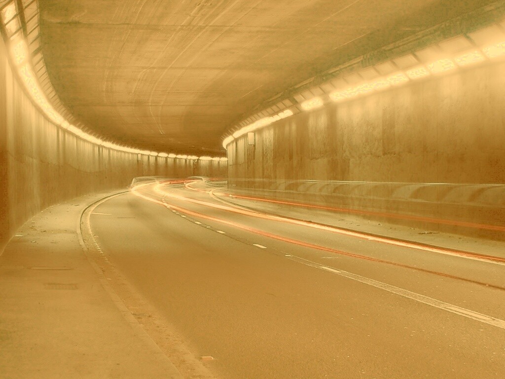 Огни в тоннеле обои