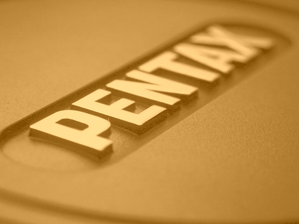 Фотоаппарат пентакс лого обои