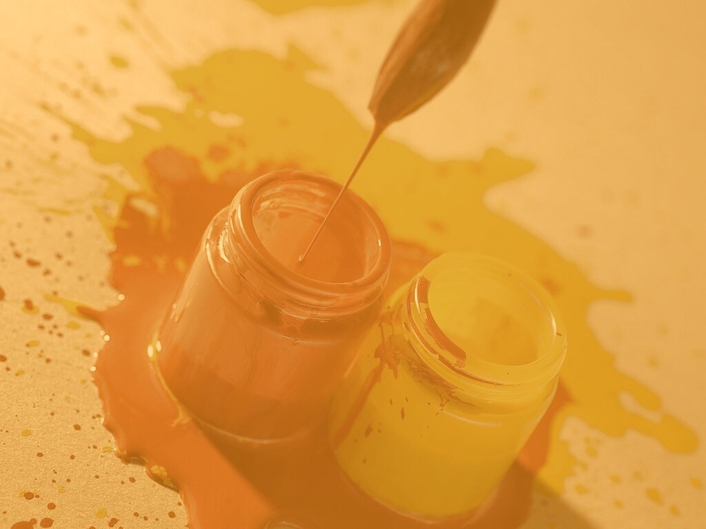 Баночки с краской обои