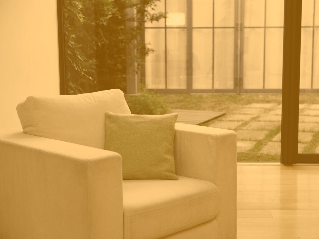 Кресло на даче обои