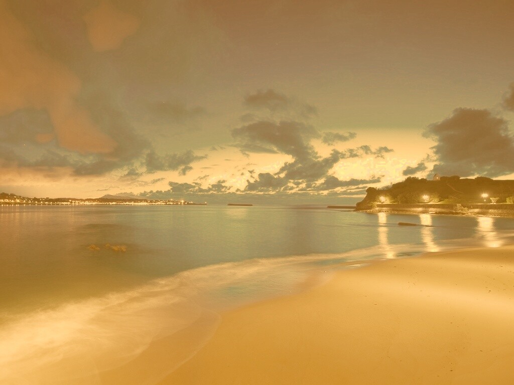 Пляж во франции ночью обои