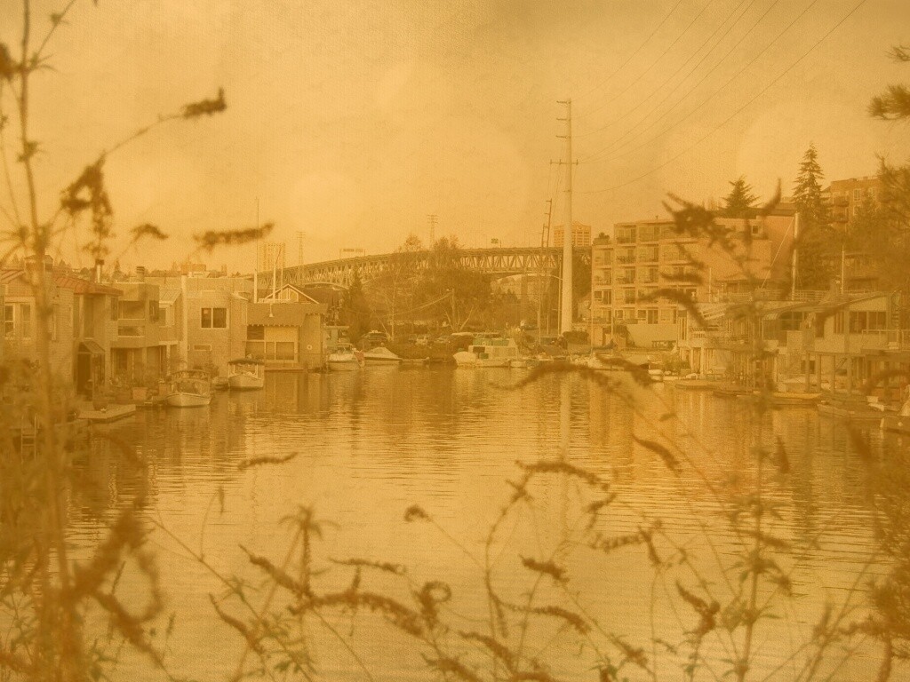 Городок на реке обои