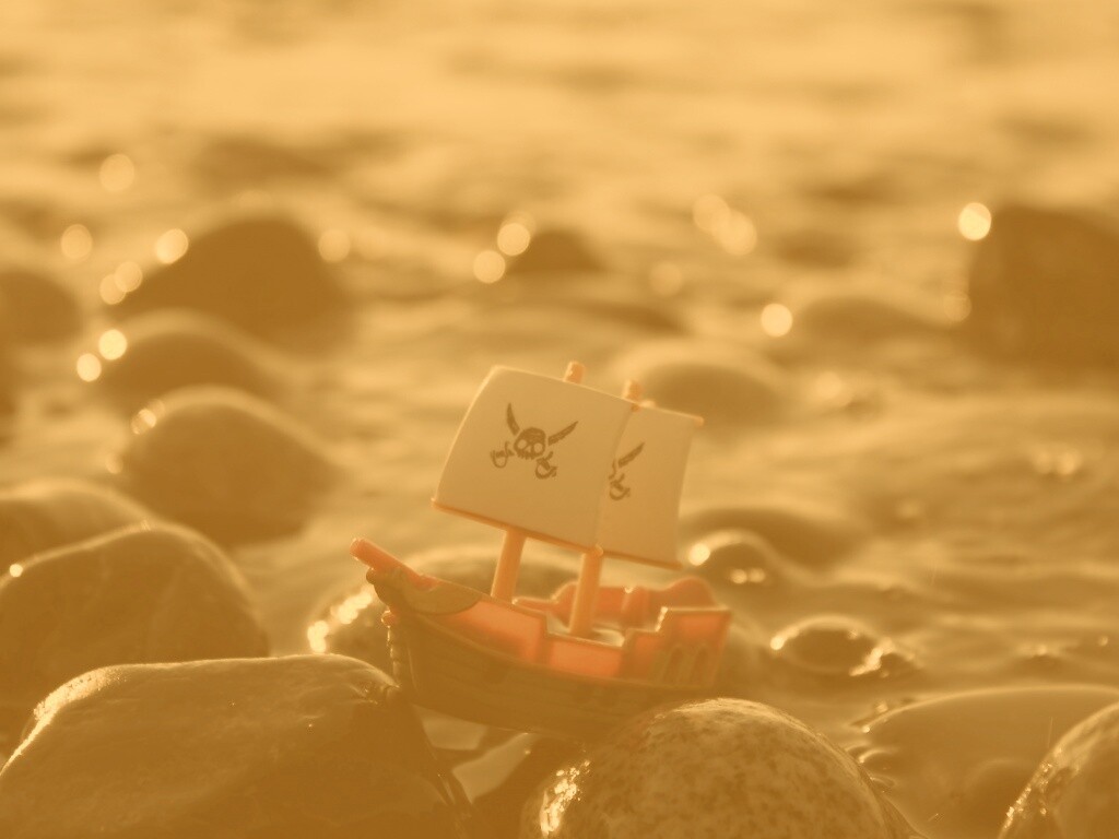 Пиратский корабль на мели обои