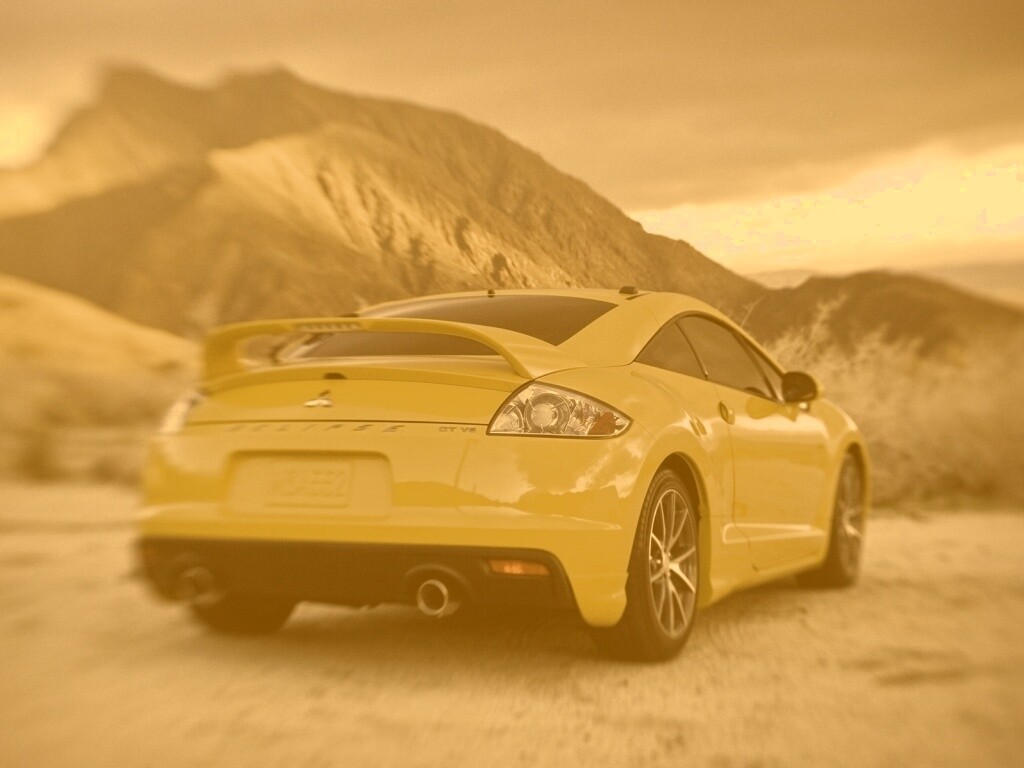 Mitsubishi в горах обои