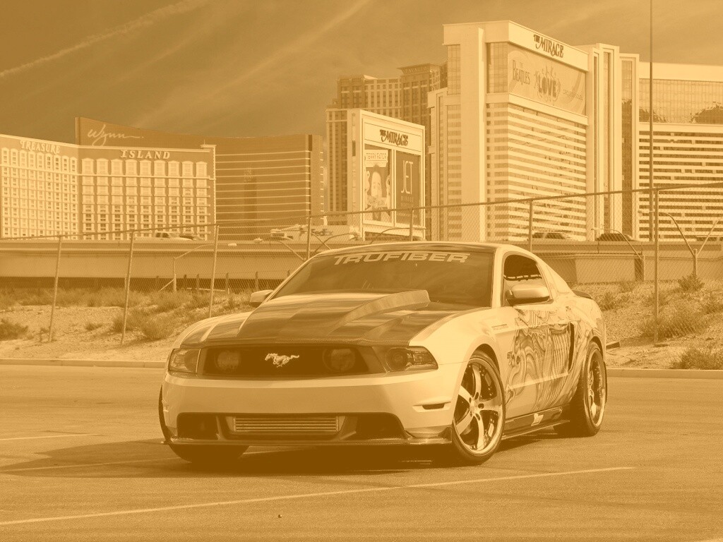 Тюнингованный Форд Мустанг обои