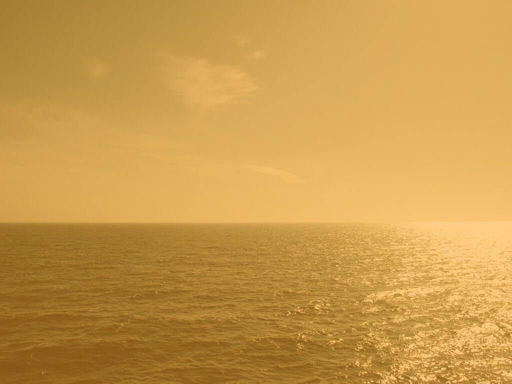 Бескрайнее море обои