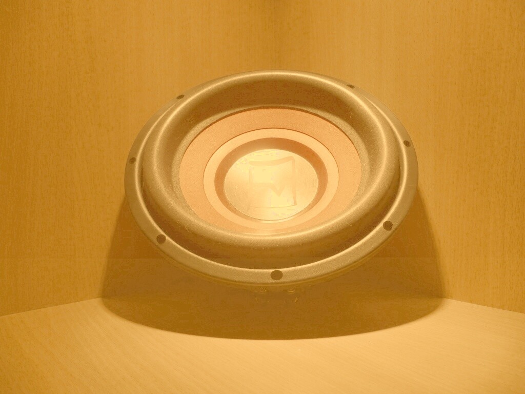 Сабвуфер в углу обои