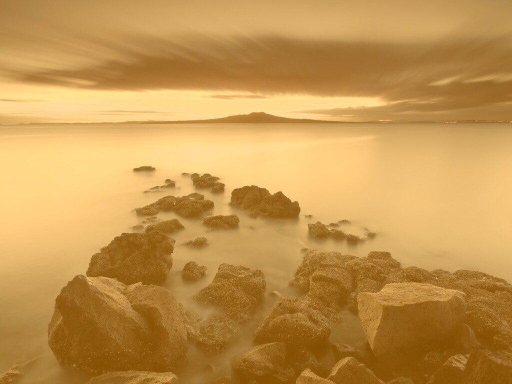 Озеро в тумане обои