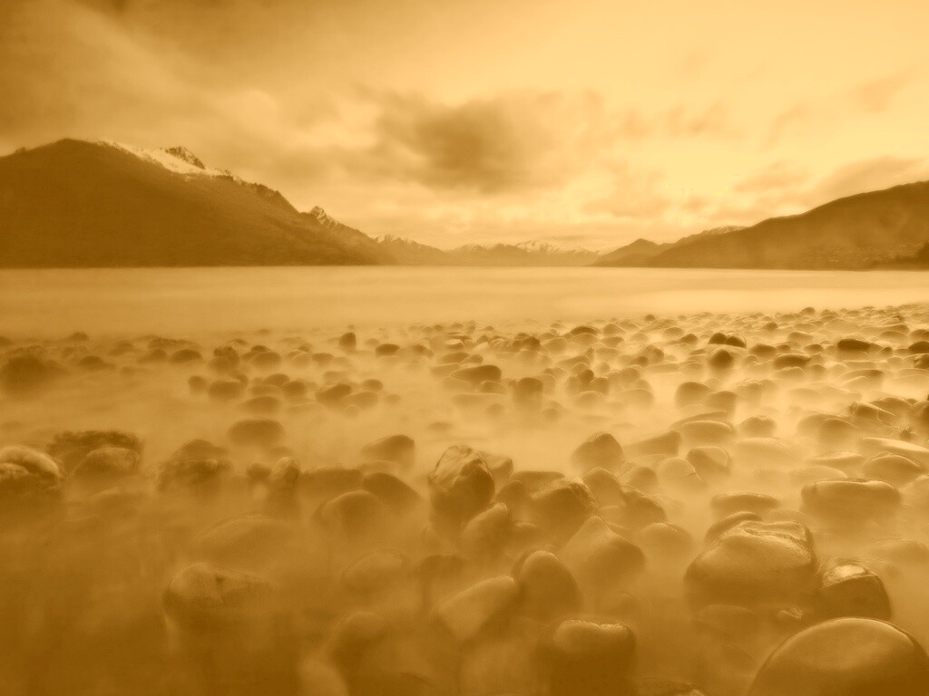 Озеро в тумане обои