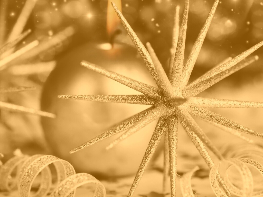 Новогодние игрушки и украшения обои