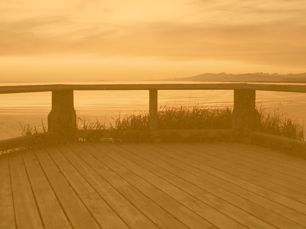 Терасса на море обои