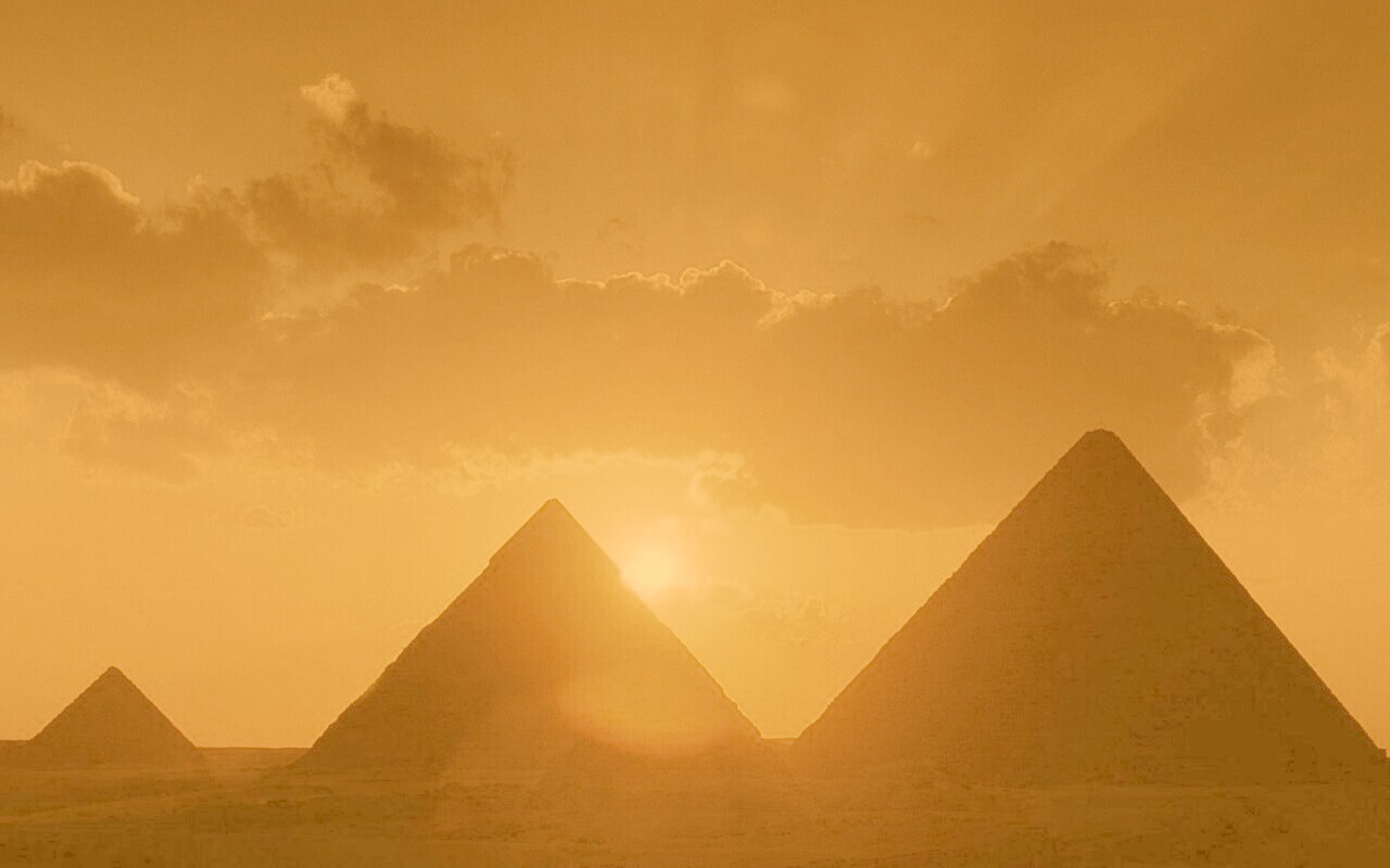 Египетские пирамиды на закате обои