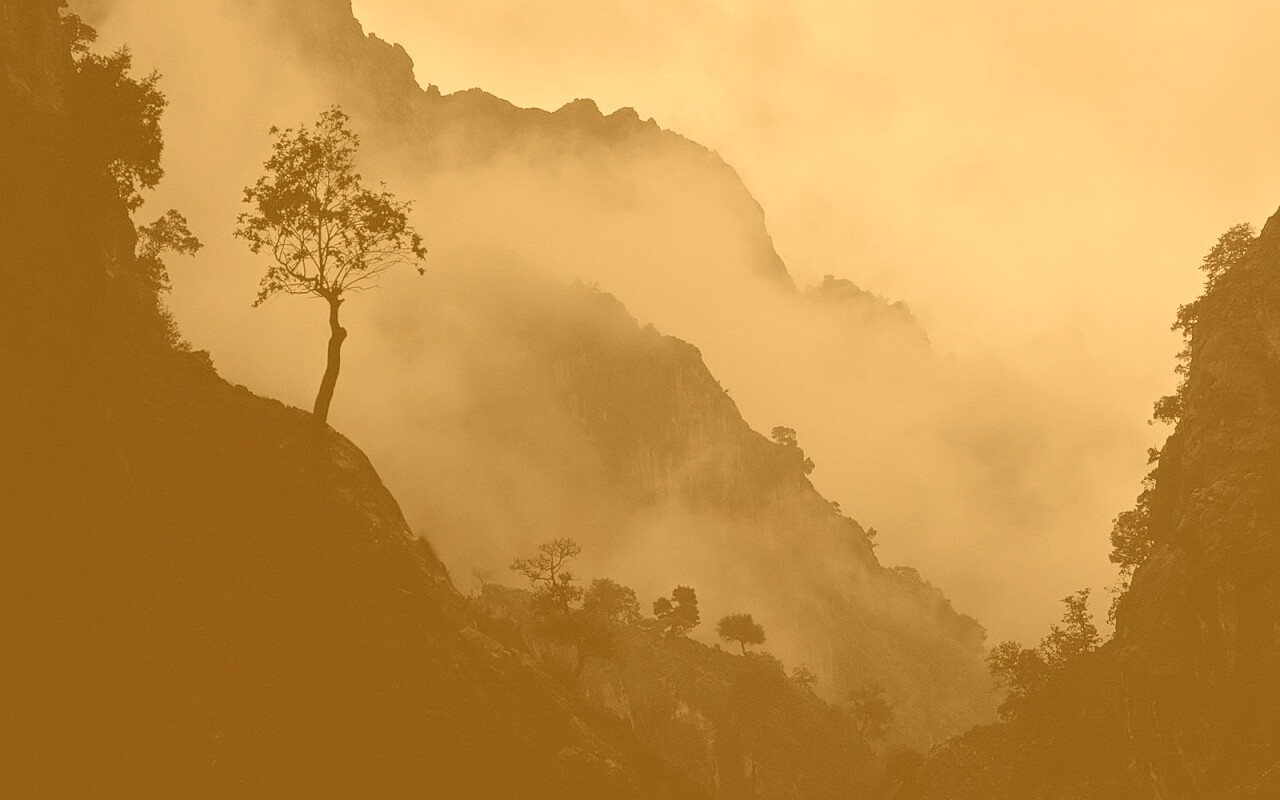 Сумерик в горах обои