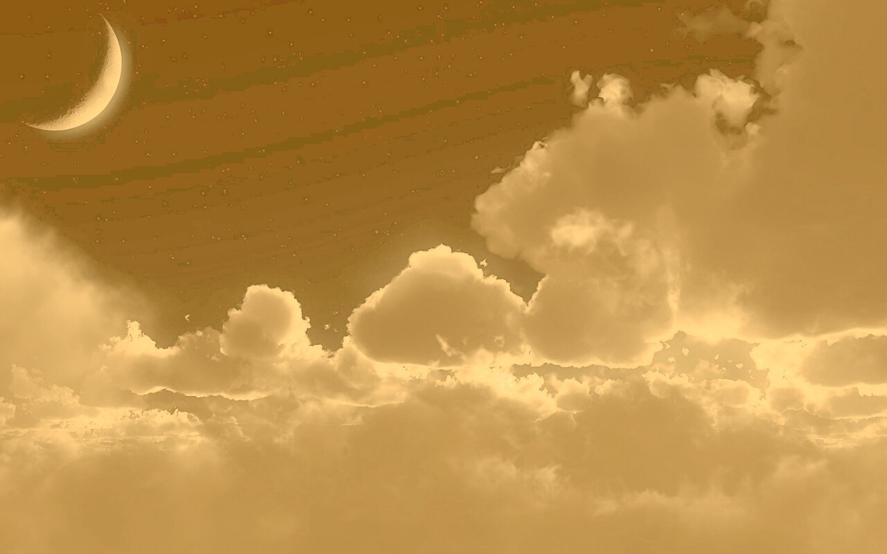 Облака и луна в ночном небе обои