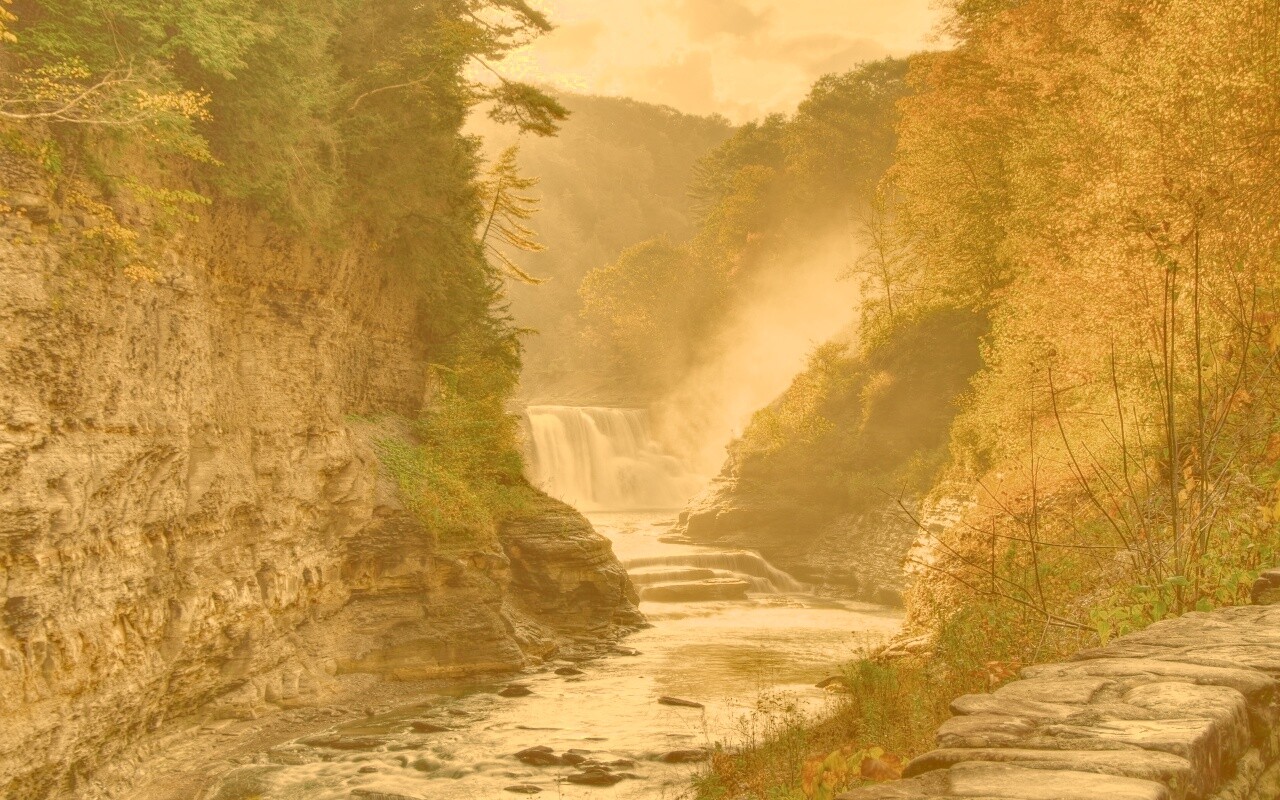 Скалистый водопад обои