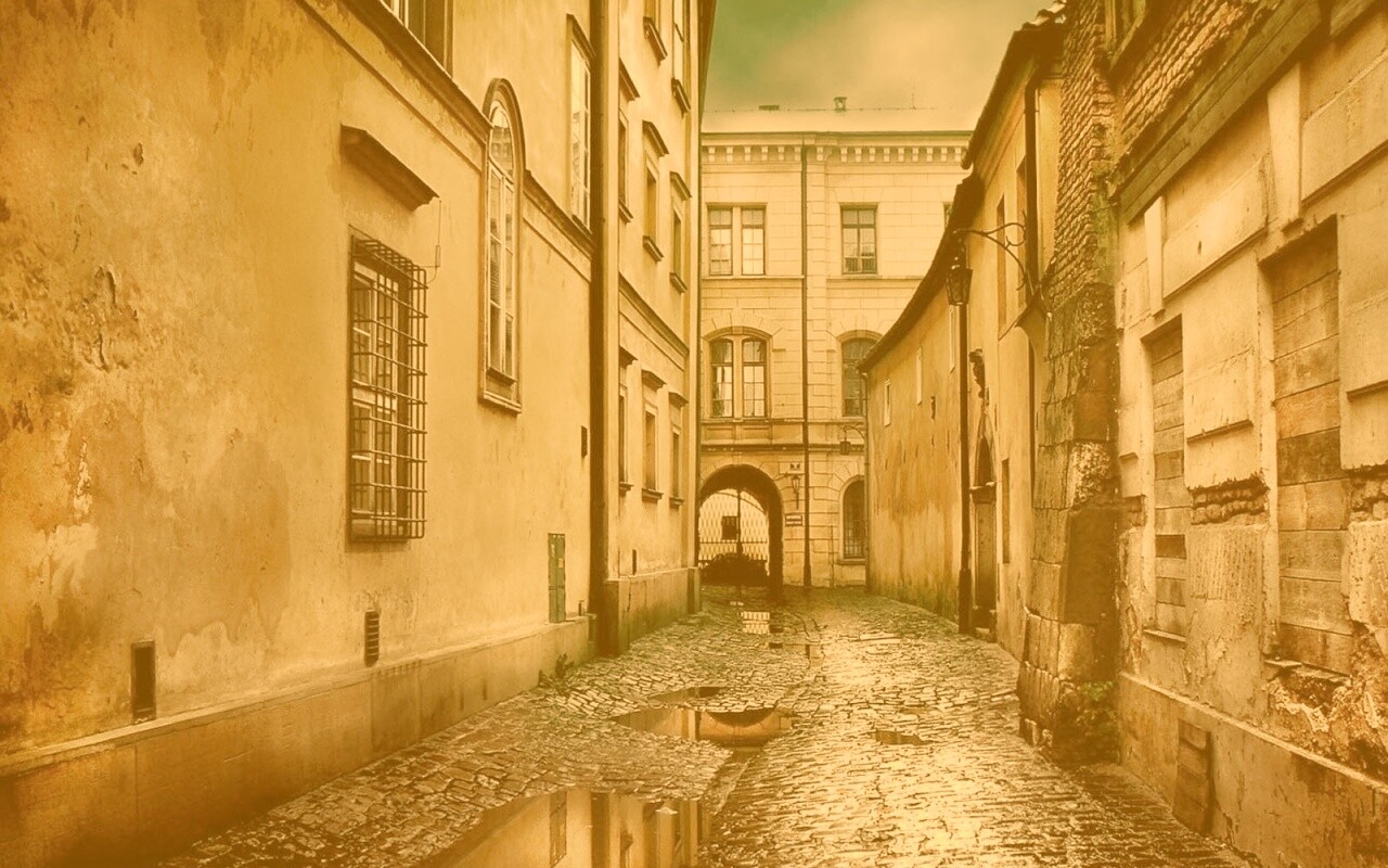 Проходной дворик обои