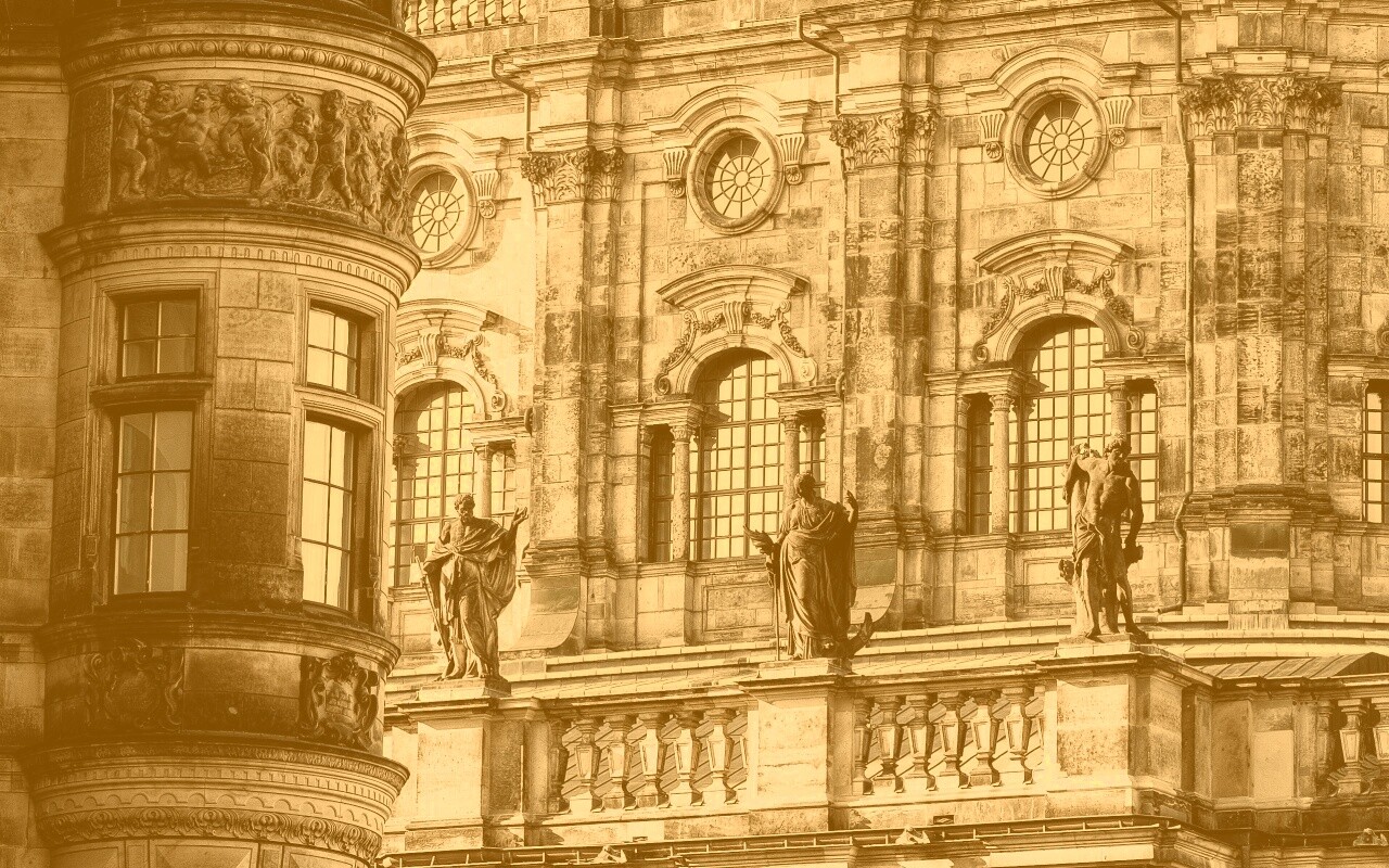 Hofkirche в Дрездене обои