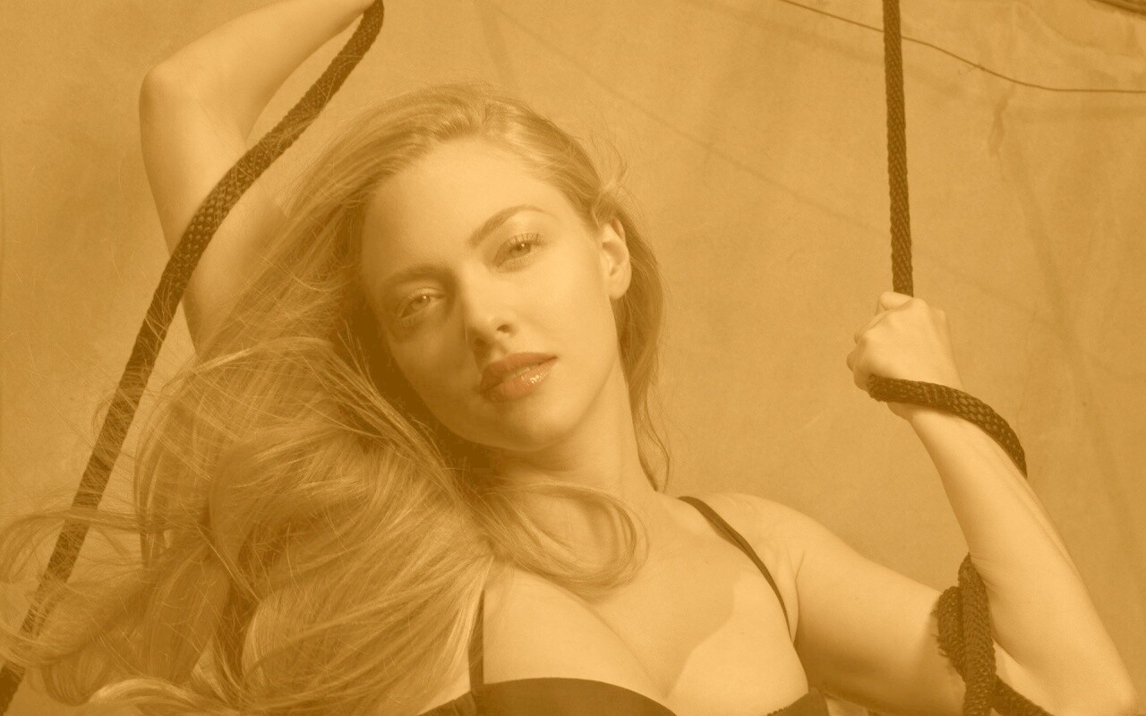 Аманда Сейфрид обои