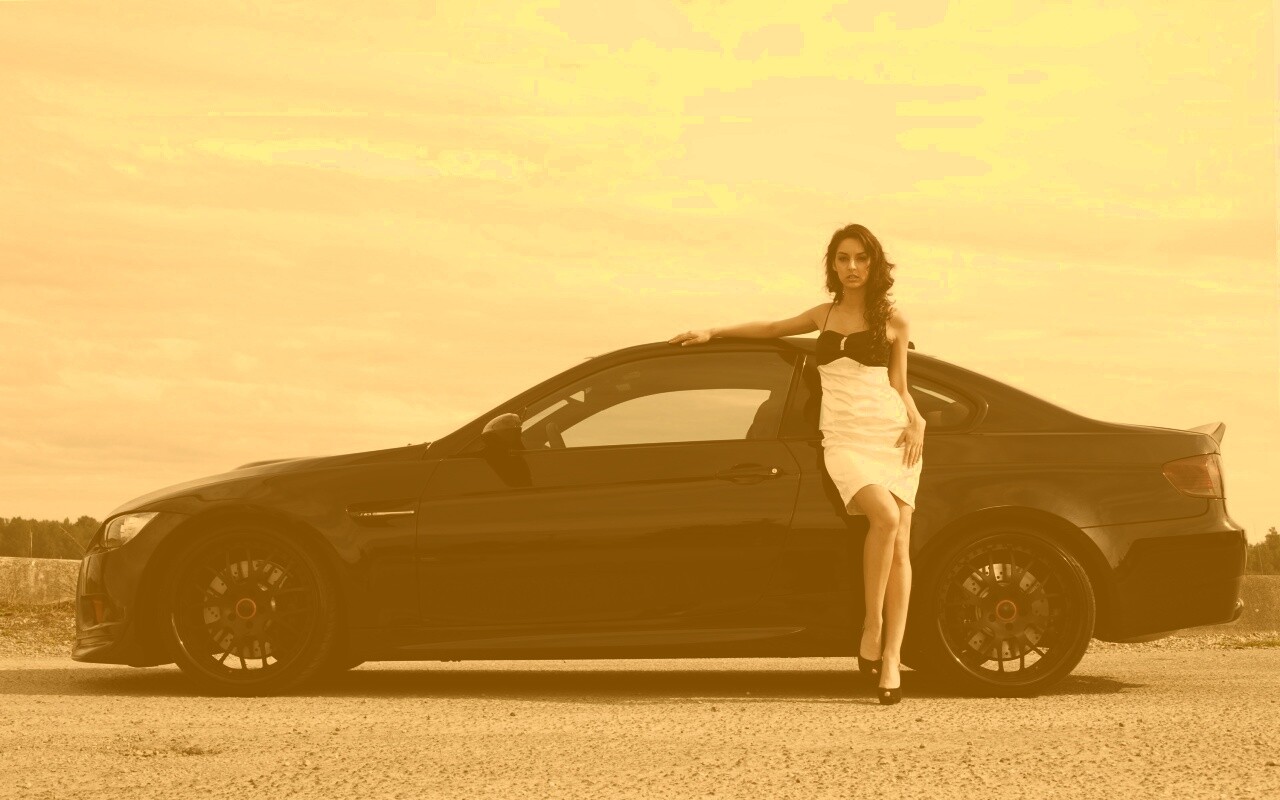 BMW и девушка обои