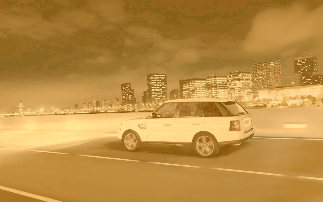 Рендж ровер на трассе обои