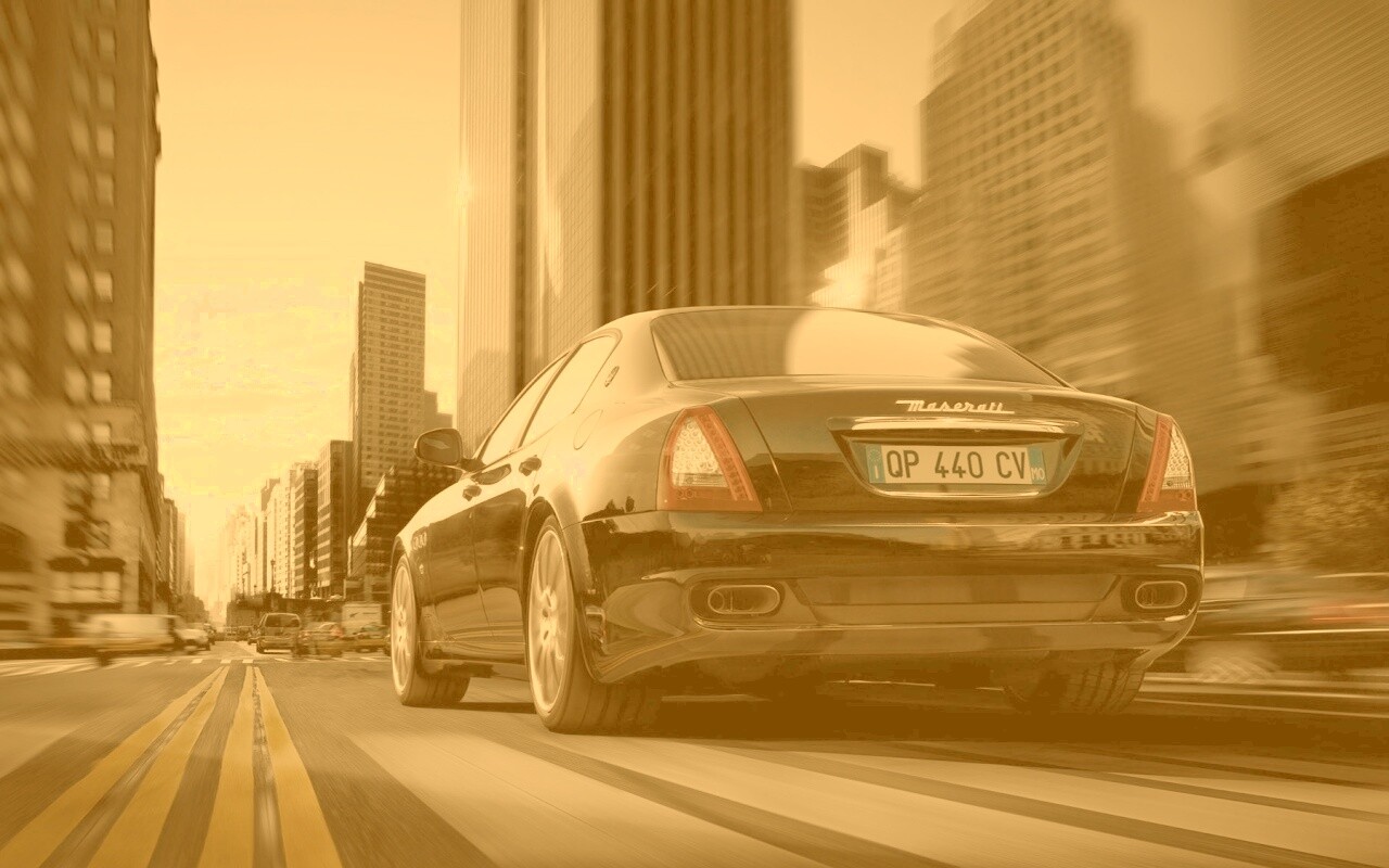 Maserati Quattroporte в городе обои