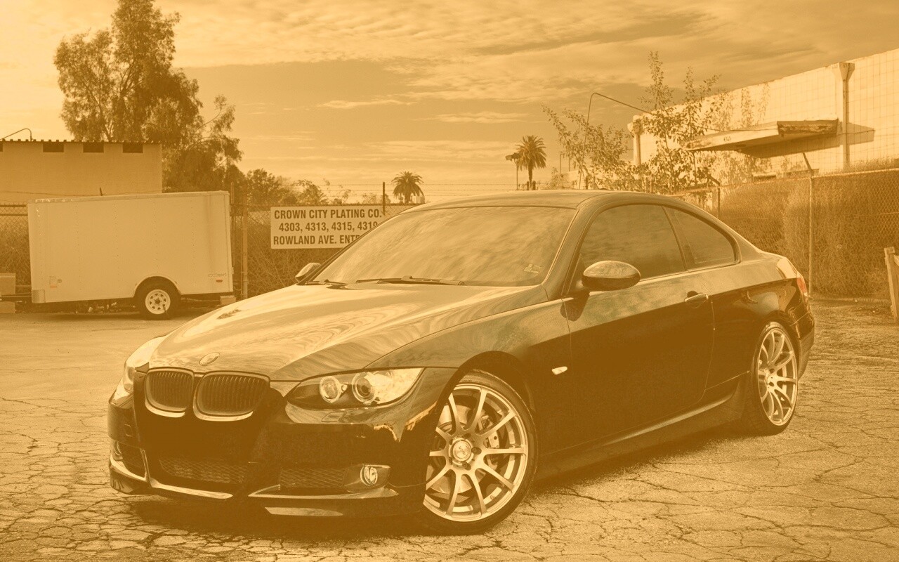 Чёрный БМВ обои