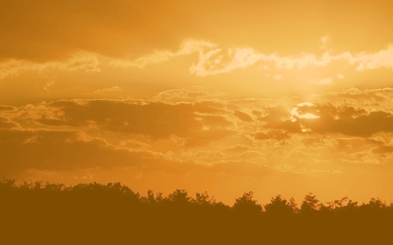 Ярко-оранжевое закатное небо обои