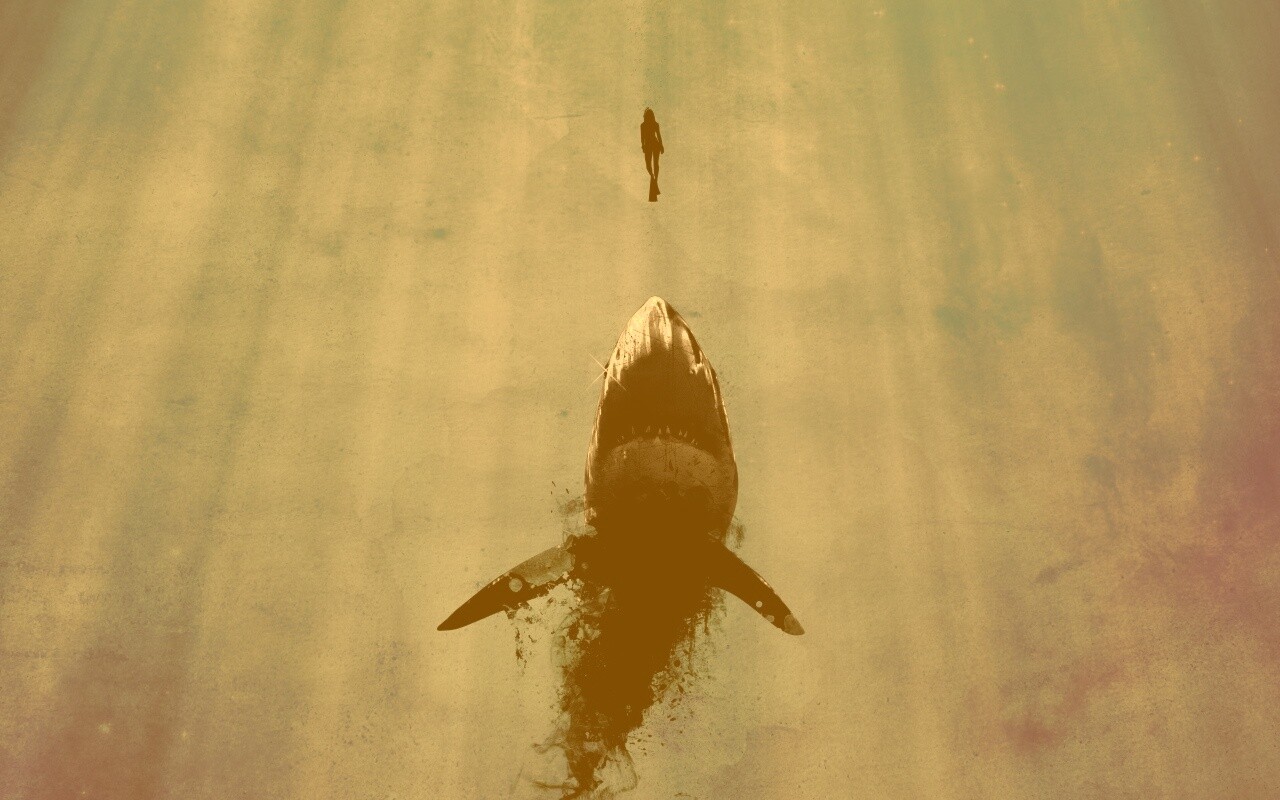 Акула гонится за человеком обои