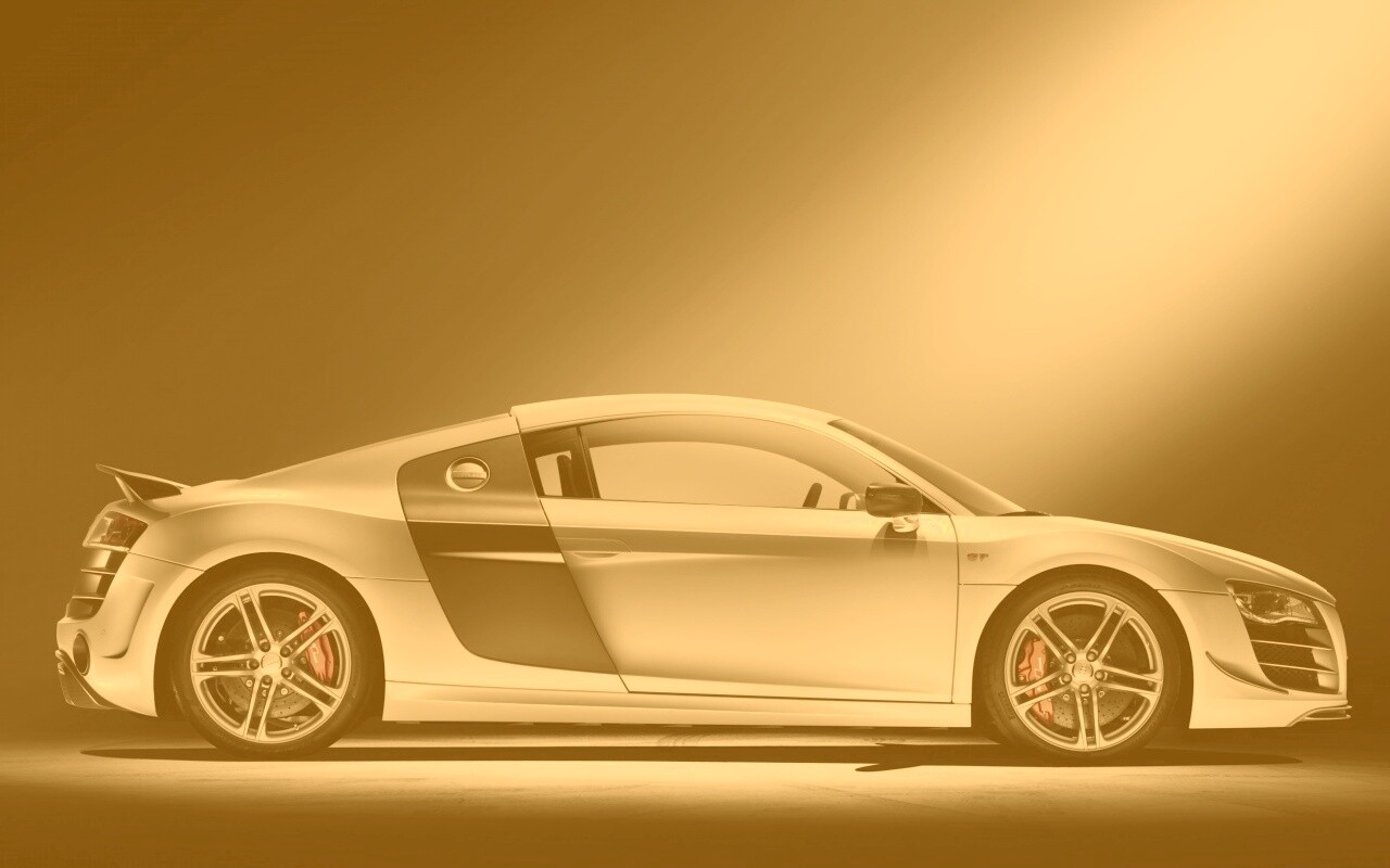 Audi R8 вид сбоку обои