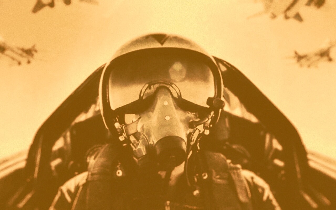 Пилот истребителя обои