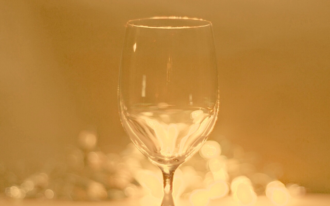 Бокал с водой обои