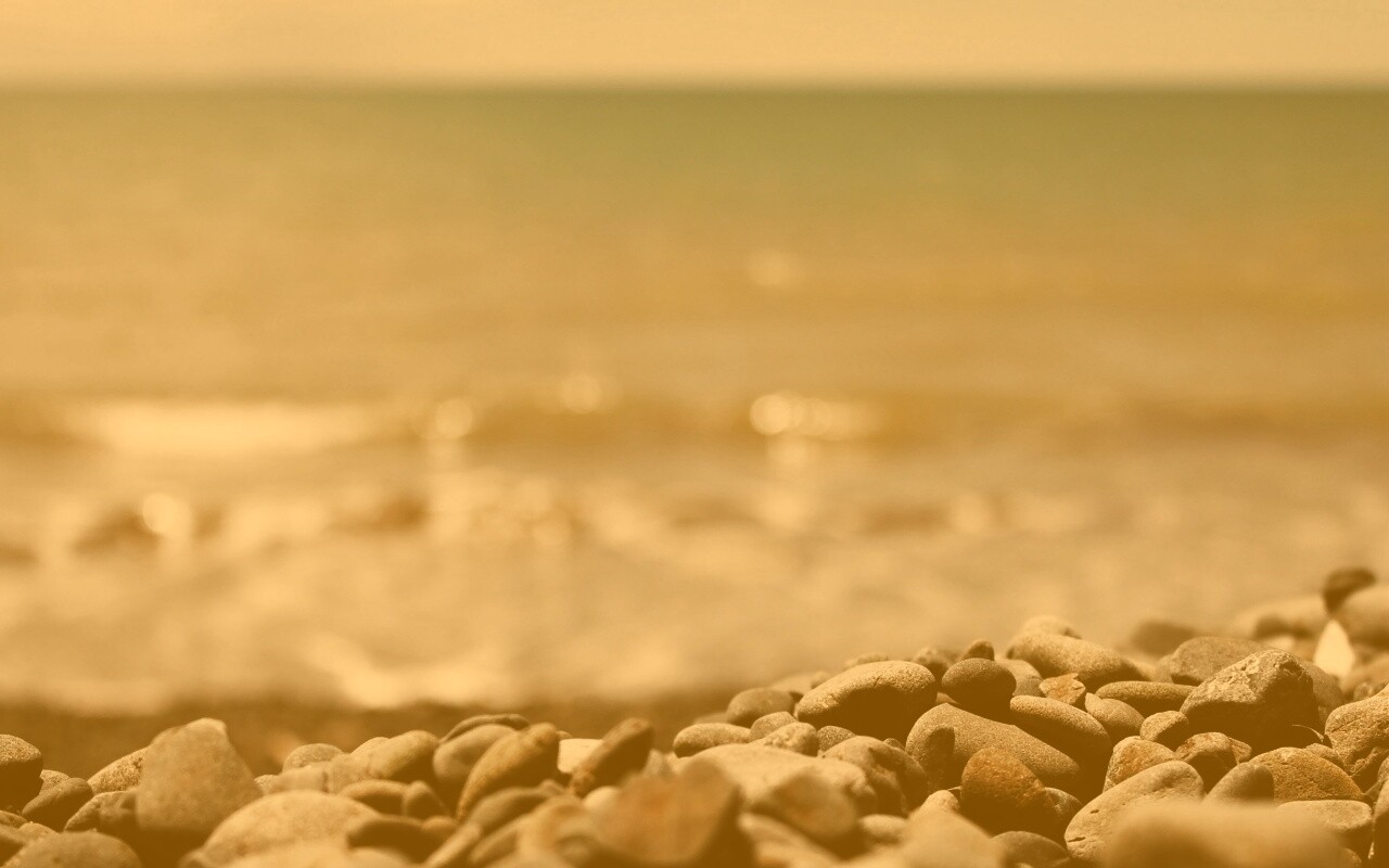Пляж из гальки обои