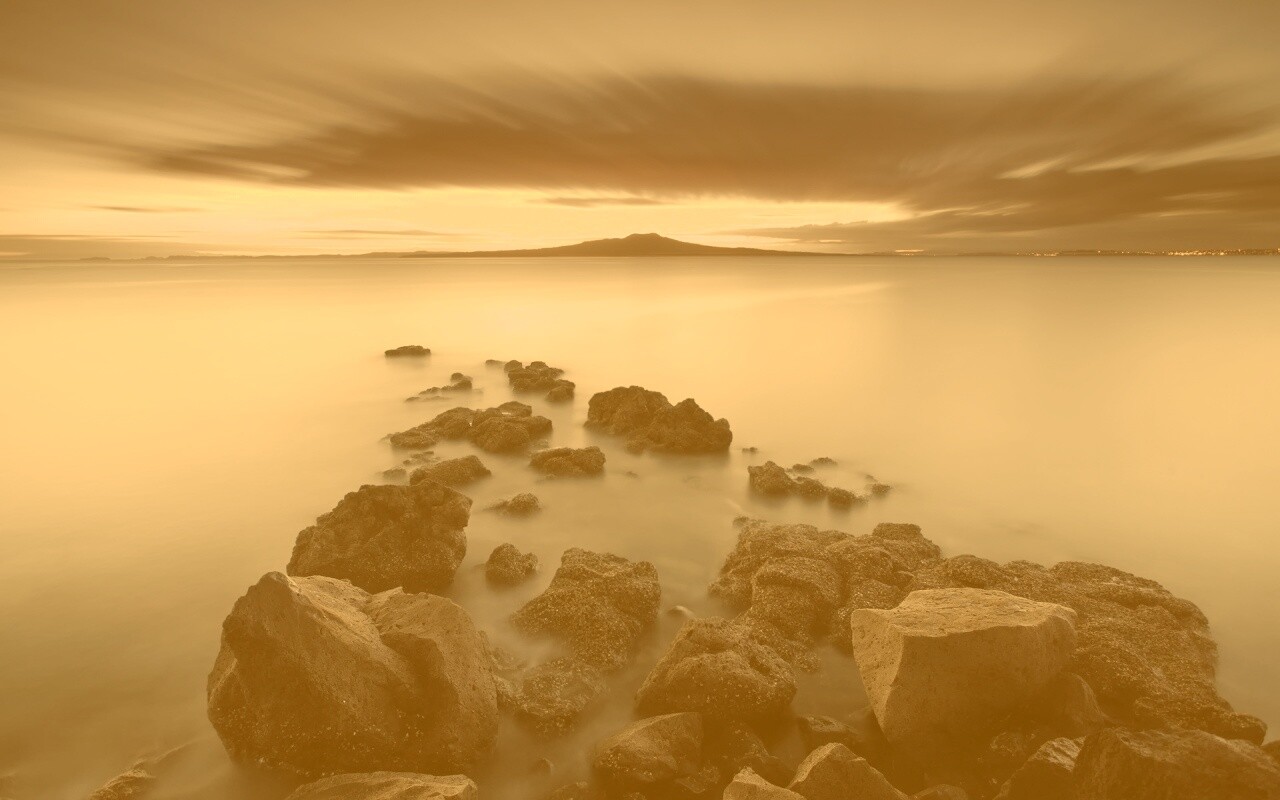 Озеро в тумане обои