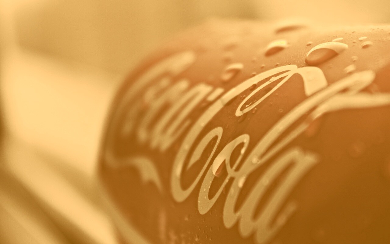 Банка Кока-Колы обои