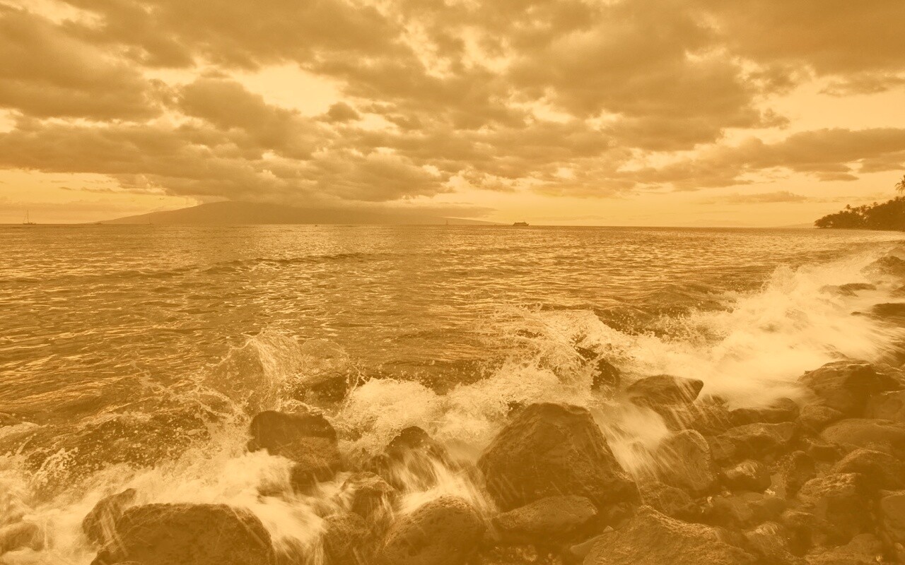 Неспокойно синее море.. обои