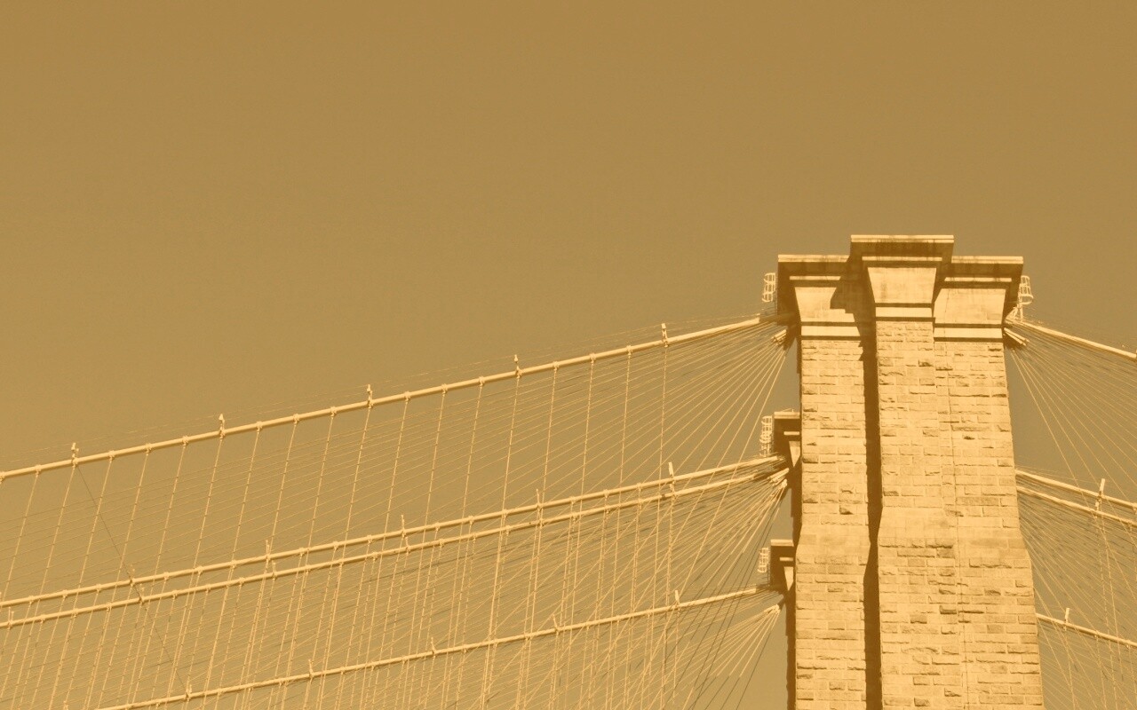 Одна из арок Бруклинского Моста обои