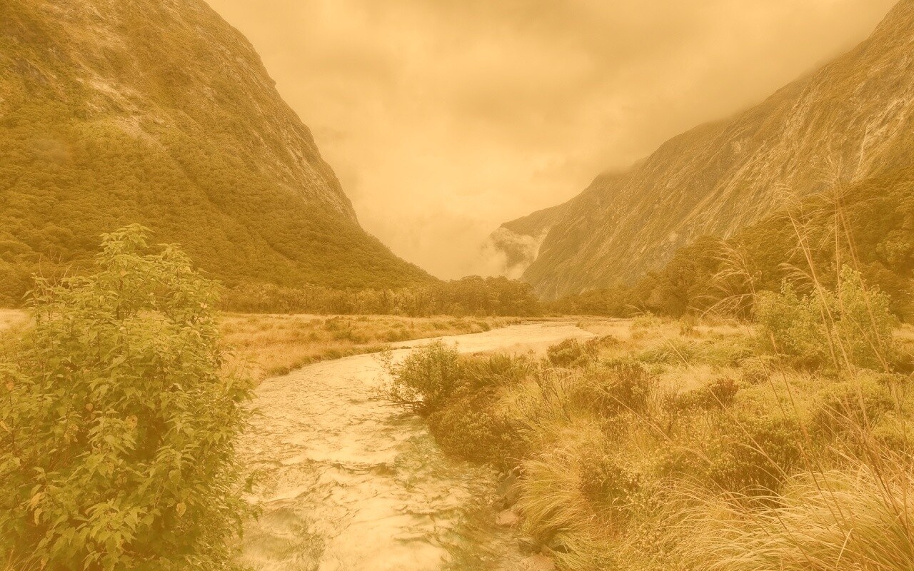 Горная река обои