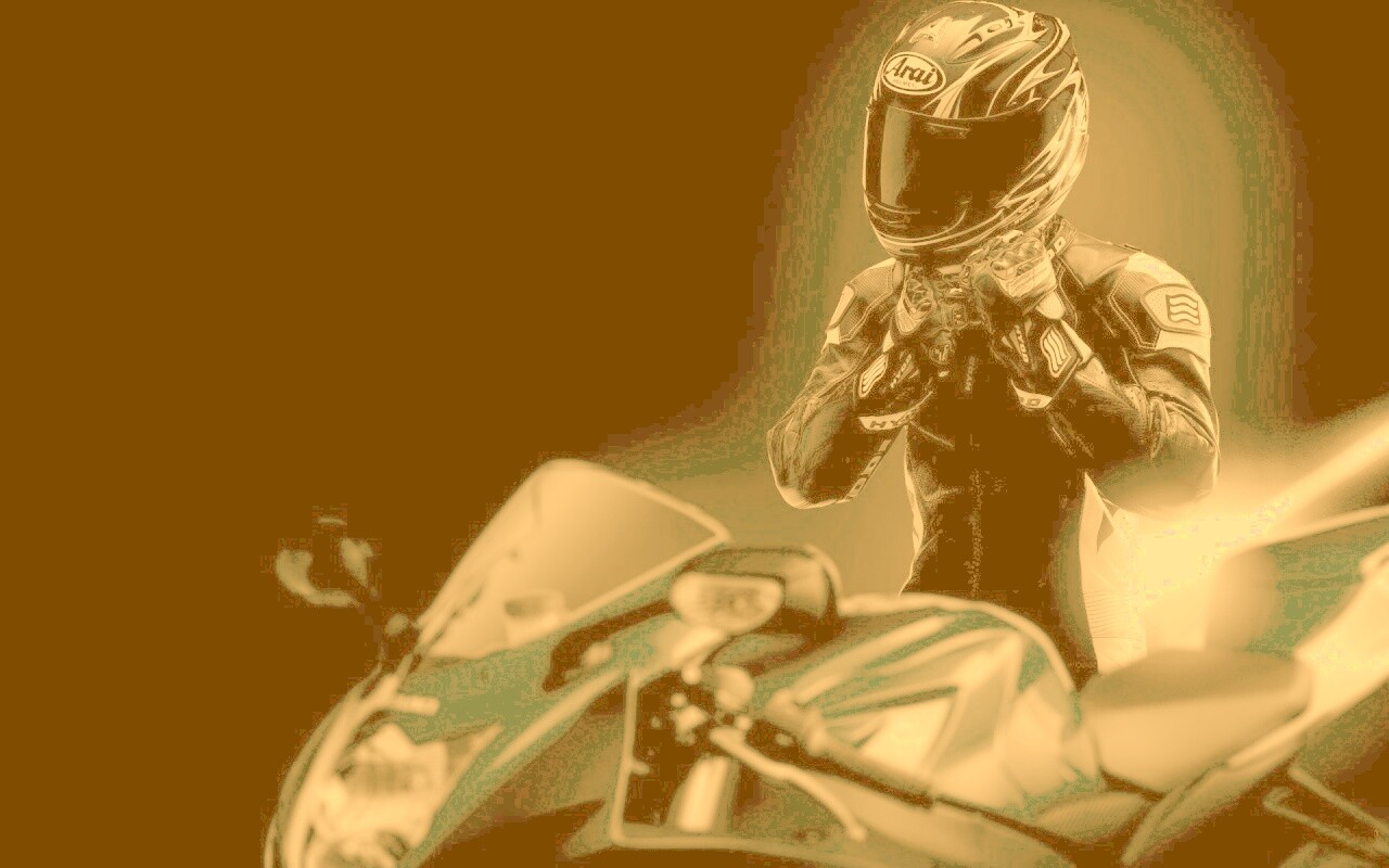 Мотоциклист в черном обои