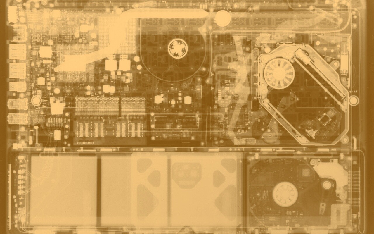 Рентгеновский снимок ноутбука обои