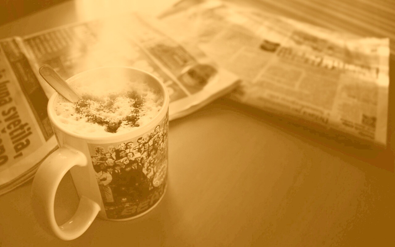 Капучино и свежая пресса обои