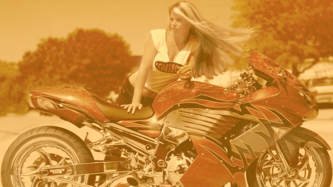 Девушка и байк обои