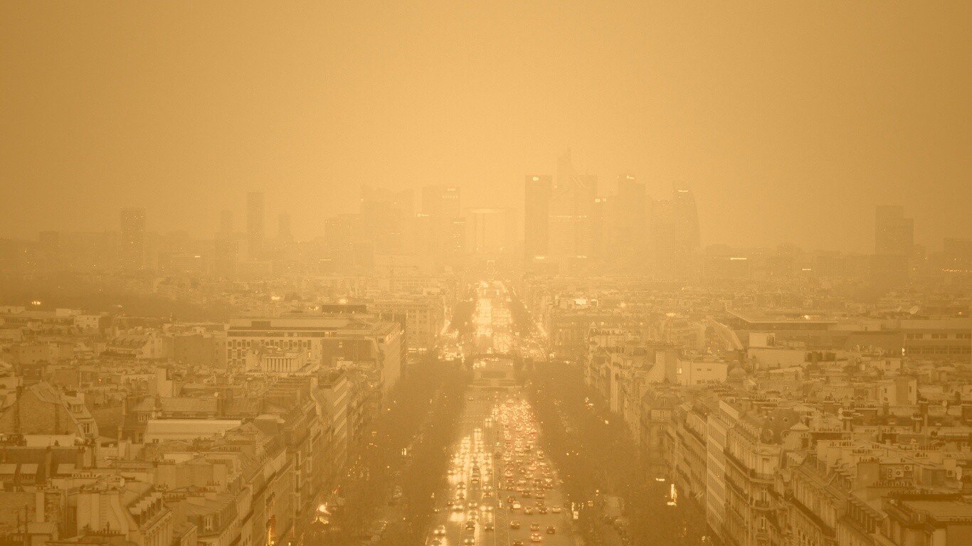 Ночной город в тумане обои