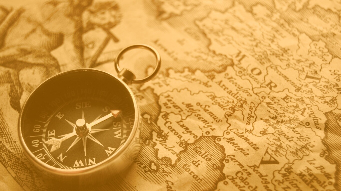 Компас и карта обои