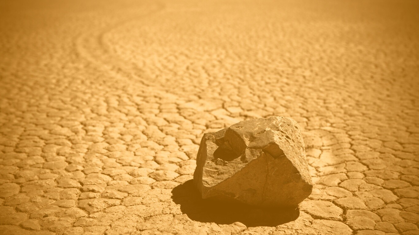 Камень в Долине Смерти обои